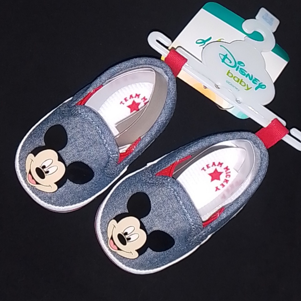 Disney Mickey baby shoes 3-6 m